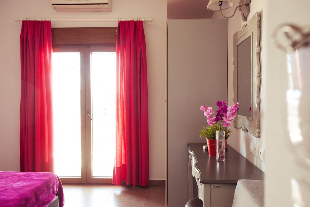 Emmeleia Accommodation By Maria Riga Ouranoupoli Esterno foto