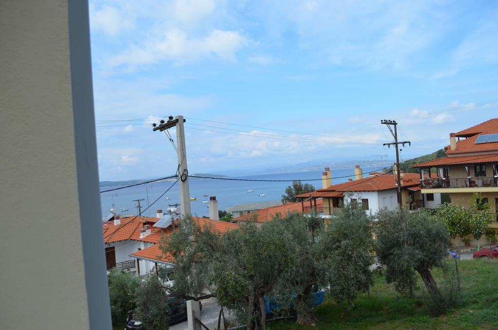 Emmeleia Accommodation By Maria Riga Ouranoupoli Esterno foto