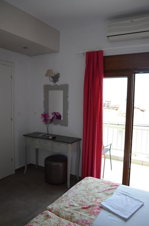 Emmeleia Accommodation By Maria Riga Ouranoupoli Esterno foto